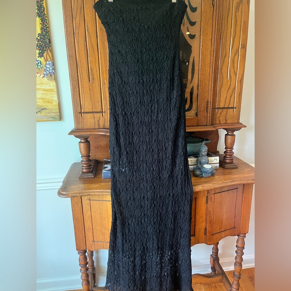 Black Lace Maci Body Con Dress